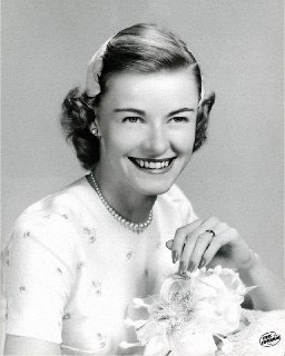Mom's wedding photo, 1957. @pfff_history **Comment in ->** https://noshitblog....