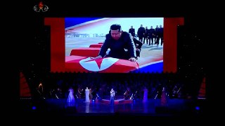 В КНДР показали Ким Чен Ына у гробов погибших в Курской области солдатЛидер Северной Кореи Ким Чен Ын почтил память северокорейских солдат, погибших в боях с частями ВСУ в Курской области. Государственное телевидение КНДР во вторник, 1 июля, показало кадры