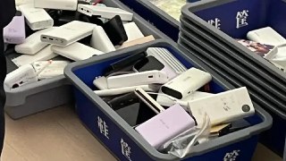 Ну и ну! Принесли пауэрбанк в самолёт! Вы разочаровываете сотрудников аэропортаВ Китае начали изымать пауэрбанки на внутренних авиарейсах — теперь они обязаны маркироваться сертификатом 3C. Все другие аккумуляторы под риском утилизации из-за проблем с само
