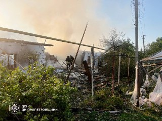 🖼 Три человека пострадали в ходе атаки на Днепропетровскую область, — ГСЧС