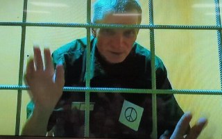 ❗️У Алексея Горинова во время этапа выявили признаки туберкулеза Об этом «Новой» сообщила адвокат политзаключенного Катерина Тертухина. 10 мая ее подзащитного вывезли из Владимирского СИЗО и сейчас он находится в изоляторе Новосибирска.По словам адвоката, 