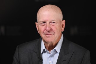 **Goldman Sachs Reportedly Requires Loyalty Oaths From Junior Bankers to Stop Pr...