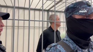 Бывшего замминистра обороны РФ Тимура Иванова приговорили к 13 годам исправительной колонии общего режима и штрафу в 100 млн рублей по делу о растрате и легализации денежных средств. Следствие обвиняло его в растрате 216 млн рублей при покупке паромов для 