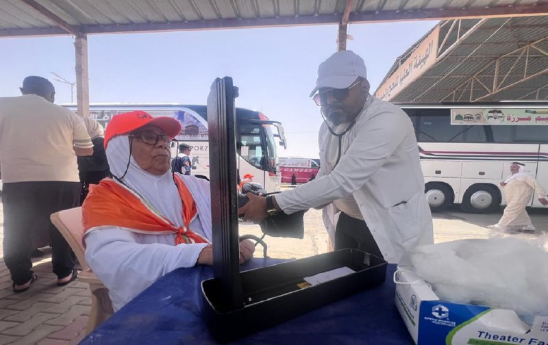 نحو 14 ألف حاج عراقي توجهوا براً الى السعودية عبر عرعر