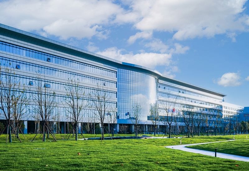 Китайский производитель полупроводников Hua Hong Semiconductor призналась что не очень оп...